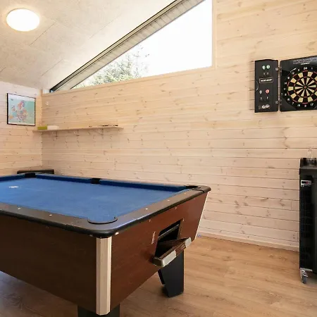 Semesterbostad Luxurious Holiday In Lb K With Whirlpool Ålbæk